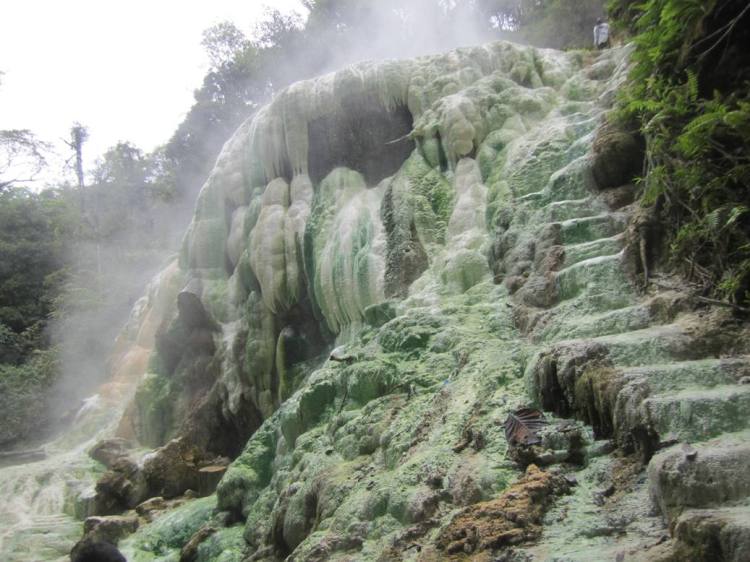 Salju Panas Tinggi Raja