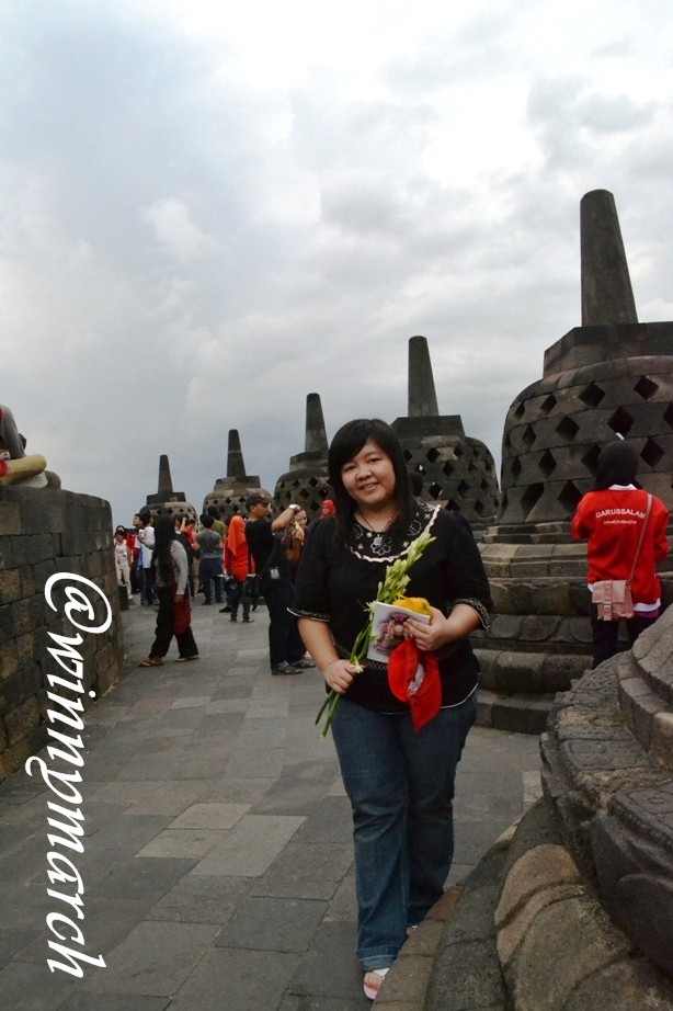Yessi di Candi Borobudur Magelang