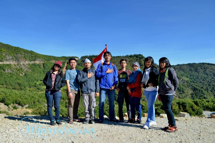 pendakian ke papandayan