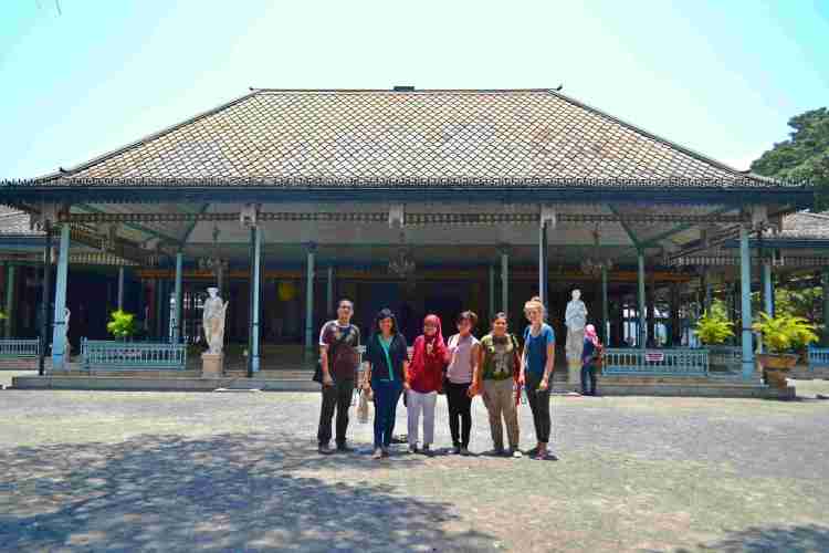 keraton surakarta hadiningrat