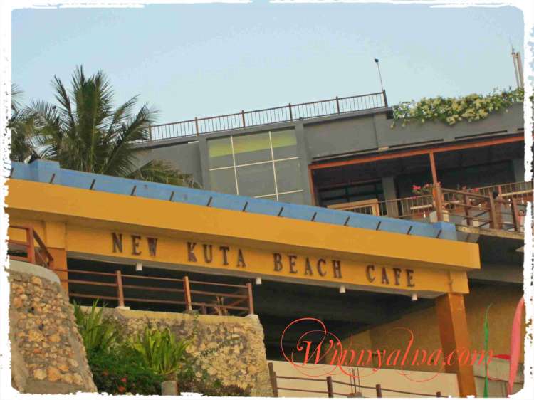 kuta beach cafe