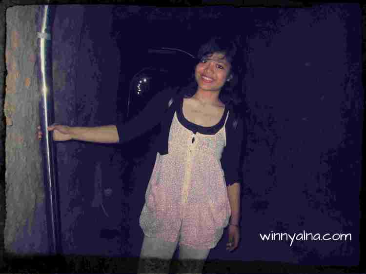 Di dalam Japan tunnel