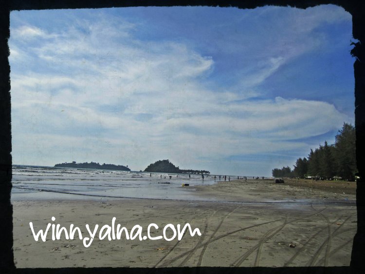 pantai air manis sumetera barat