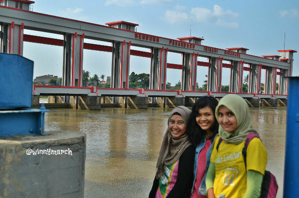 Bendungan Sungai Cisadane