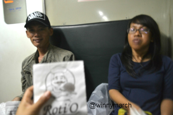 Si Abang yang membelikan roti O