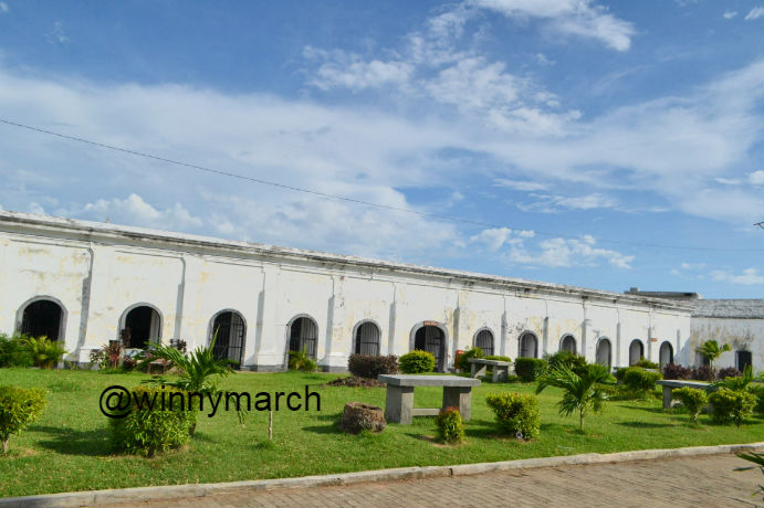 wisata benteng marlborough bengkulu