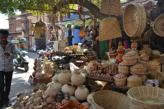 Belanja murah di Sardar Market