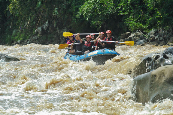 Rafting di Sungai Progo, Magelang